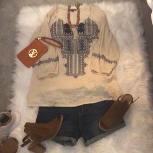 A pea in the pod maternity shirt size medium